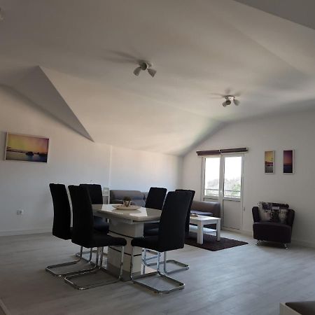 Apartmani Mia Sorajic Petrovac エクステリア 写真