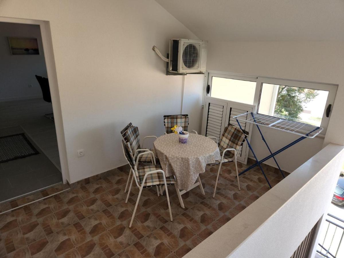 Apartmani Mia Sorajic Petrovac エクステリア 写真