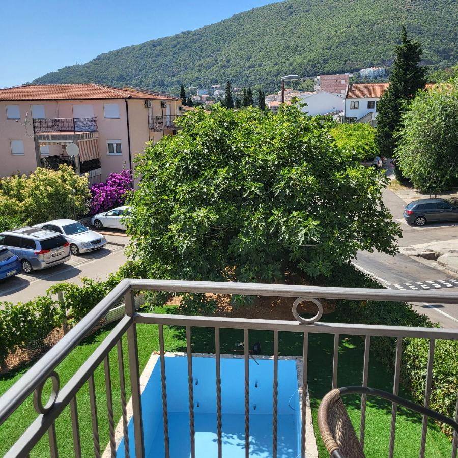 Apartmani Mia Sorajic Petrovac エクステリア 写真