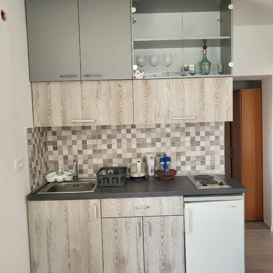 Apartmani Mia Sorajic Petrovac エクステリア 写真
