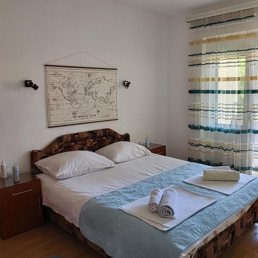 Apartmani Mia Sorajic Petrovac エクステリア 写真