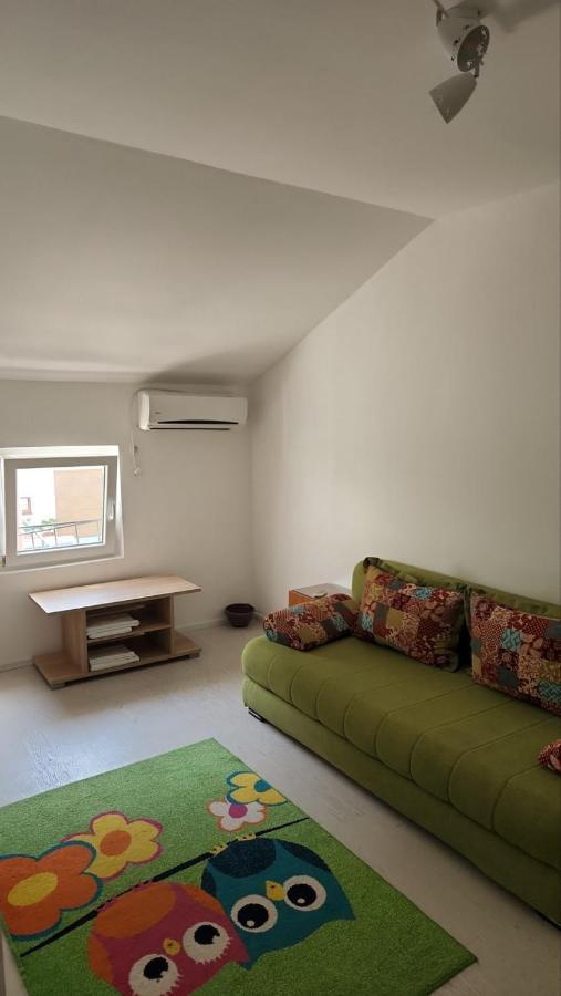 Apartmani Mia Sorajic Petrovac エクステリア 写真