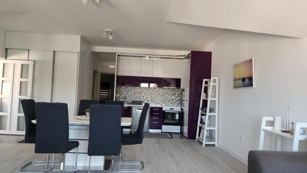 Apartmani Mia Sorajic Petrovac エクステリア 写真