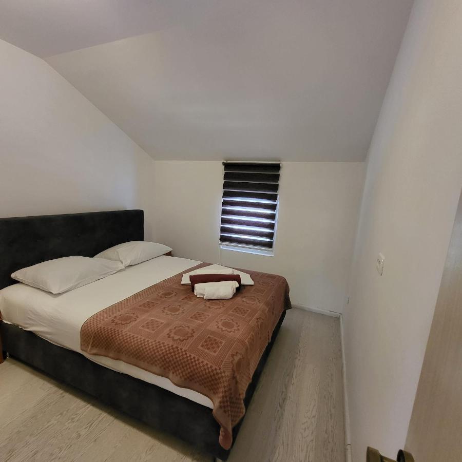 Apartmani Mia Sorajic Petrovac エクステリア 写真